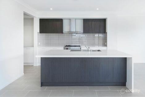 Property photo of 6 Amazon Circuit Helensvale QLD 4212