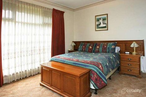 Property photo of 18 Bowen Street Hughesdale VIC 3166