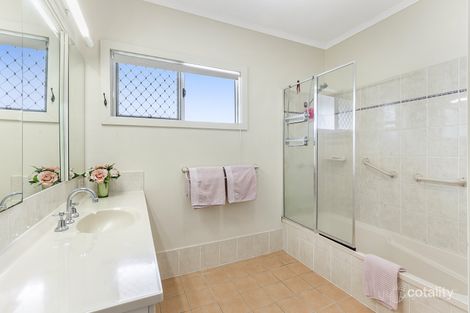 Property photo of 30 Kenmore Road Kenmore QLD 4069