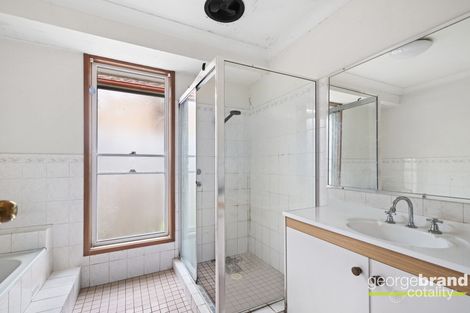 Property photo of 33 Conroy Crescent Kariong NSW 2250