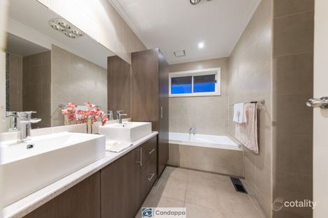 Property photo of 28 Calway Street Drouin VIC 3818