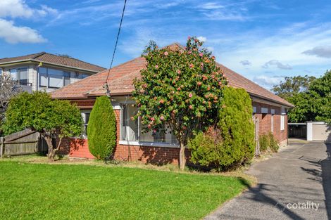 Property photo of 33 South Creek Road Dee Why NSW 2099