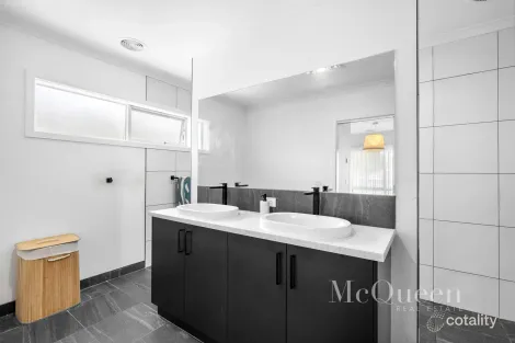 Property photo of 30 McCashney Way Trentham VIC 3458