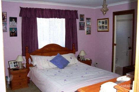 Property photo of 14 Rosella Place Cranebrook NSW 2749