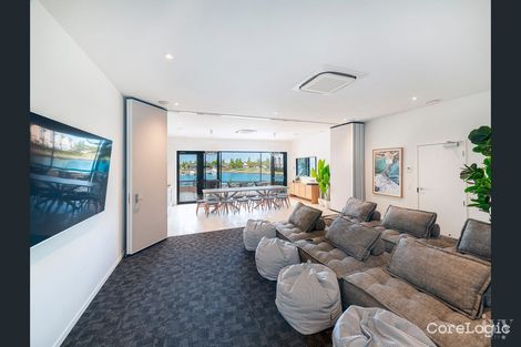 Property photo of 32 Azure Way Hope Island QLD 4212