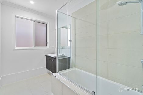 Property photo of 14 Atlantic Place Pallara QLD 4110