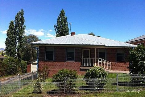 Property photo of 14 Clunie Avenue Tumut NSW 2720