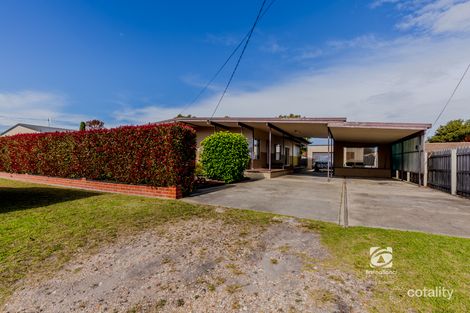 Property photo of 1 Bungaree Avenue Paynesville VIC 3880