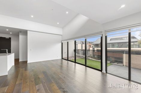 Property photo of 202/25 Pryor Street Eltham VIC 3095