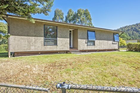 Property photo of 18 Wattle Place Rosebery TAS 7470