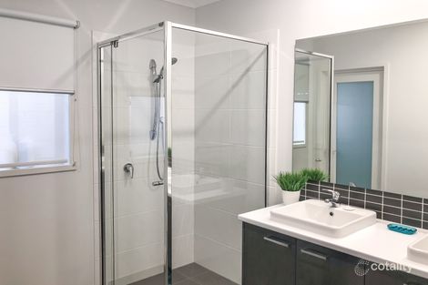 Property photo of 11 Murphy Street Clyde North VIC 3978