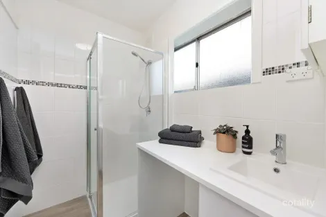 Property photo of 2/35 Kingsville Street Kingsville VIC 3012