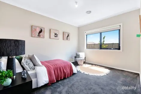 Property photo of 29 Snead Boulevard Cranbourne VIC 3977