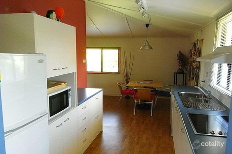 Property photo of 25 Sunset Avenue Bongaree QLD 4507