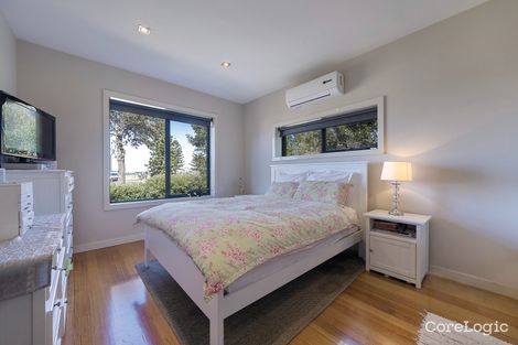 Property photo of 231 The Boulevard Port Melbourne VIC 3207