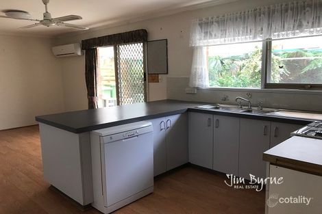 Property photo of 10 Cantle Close Pakenham VIC 3810