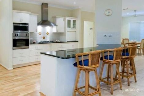 Property photo of 53 Kendall Crescent Bonny Hills NSW 2445