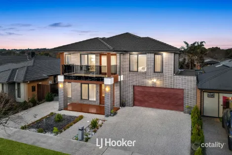 Property photo of 14 Bausch Street Berwick VIC 3806
