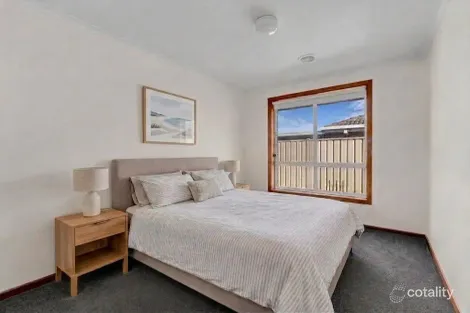 Property photo of 1/44 Songlark Crescent Werribee VIC 3030