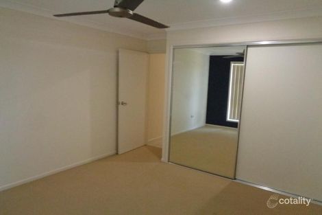 Property photo of 10 Leon Place Coral Cove QLD 4670