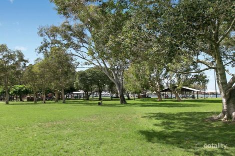 Property photo of 2/12 Abalone Avenue Paradise Point QLD 4216