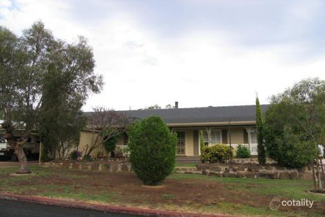 11 Werth St, Oakey, QLD 4401