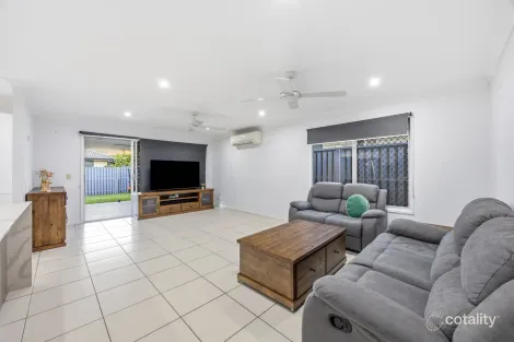 Property photo of 13 Ellenborough Avenue Ormeau Hills QLD 4208