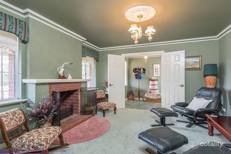 Property photo of 275 Bodeguero Way Wundowie WA 6560