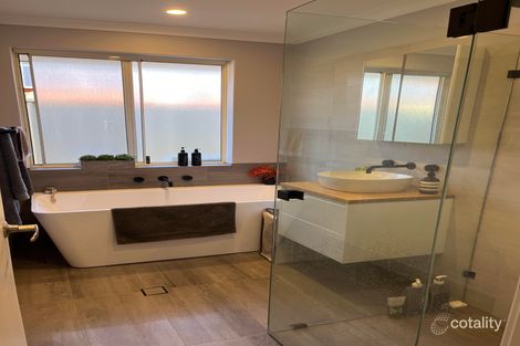 Property photo of 8 Donnelly Ramble Wanneroo WA 6065