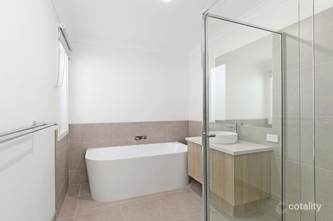 Property photo of 2/4 Arabando Drive Leopold VIC 3224