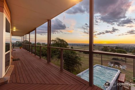 Property photo of 33 Kinvara Drive Junee NSW 2663