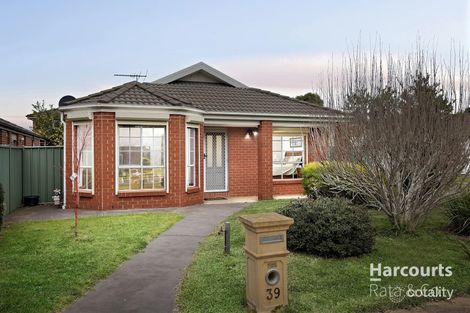 Property photo of 39 Goulburn Circuit Caroline Springs VIC 3023
