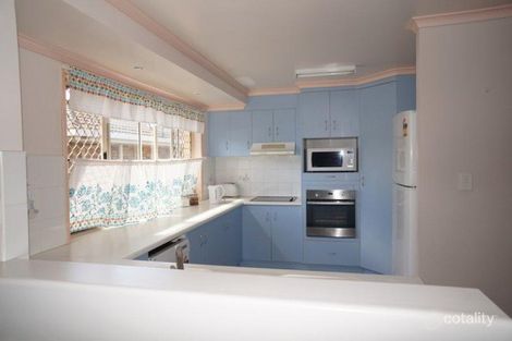 Property photo of 16 Dumfries Court Beaconsfield QLD 4740