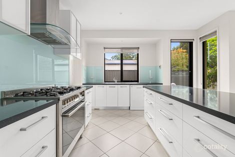 Property photo of 10 Fitzroy Street Sale VIC 3850