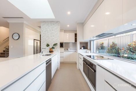 Property photo of 27 Nolan Crescent Gwelup WA 6018