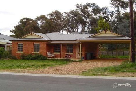 95 Osborne St, Flora Hill, VIC 3550