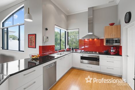 Property photo of 634 Geographe Bay Road Broadwater WA 6280