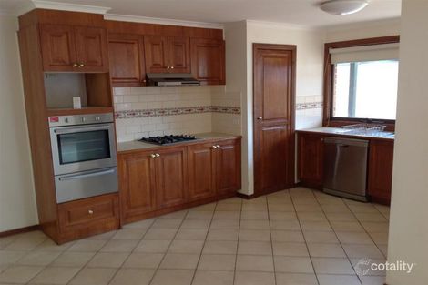 Property photo of 16 Chateau Close Hoppers Crossing VIC 3029