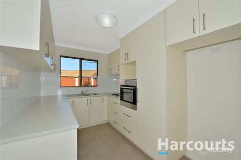 Property photo of 15/10 Hungerford Avenue Halls Head WA 6210