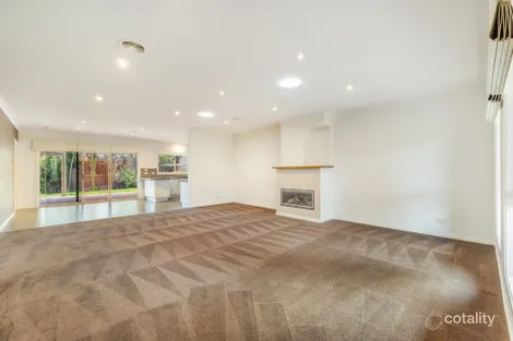 Property photo of 100 Halloran Drive Jerrabomberra NSW 2619