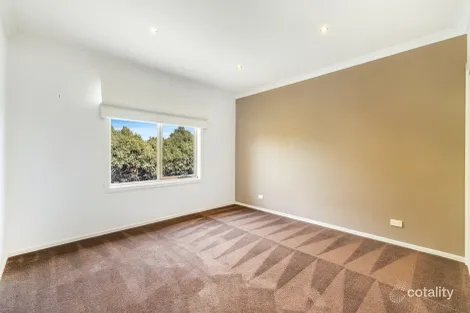 Property photo of 100 Halloran Drive Jerrabomberra NSW 2619