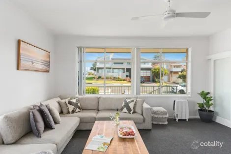 Property photo of 4 Wollongong Street Shellharbour NSW 2529