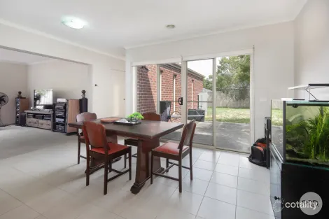 Property photo of 38 Willoby Drive Alfredton VIC 3350