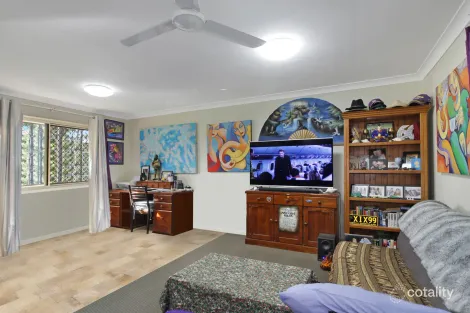 15 Lemontree Dr, Macleay Island, QLD 4184