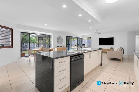 Property photo of 2 Lyndhurst Place Thornlands QLD 4164