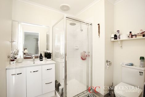 Property photo of 102 Robinswood Parade Narre Warren South VIC 3805