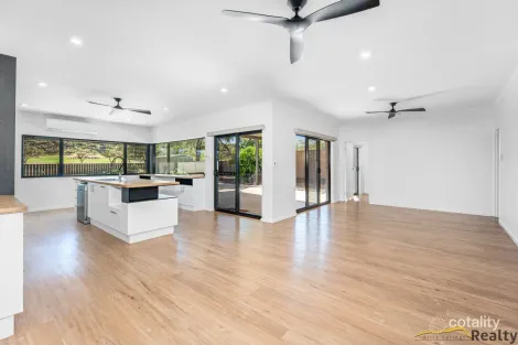 Property photo of 36 Eagle Court Desert Springs NT 0870