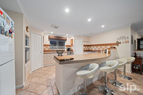 Property photo of 18 Lyndavale Loop Carramar WA 6031