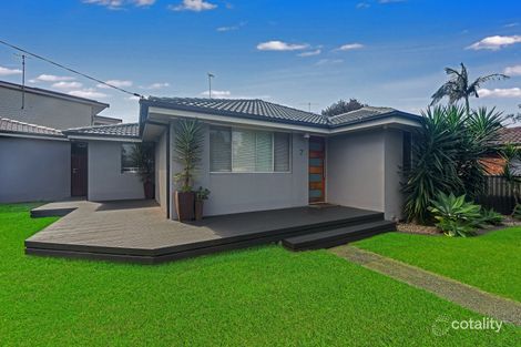 Property photo of 7 Henry Parkes Drive Berkeley Vale NSW 2261