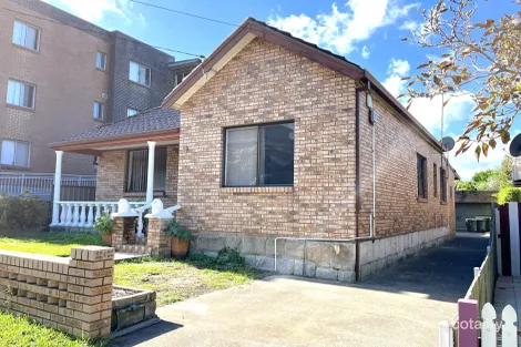 Property photo of 32 Gladstone Street Kogarah NSW 2217